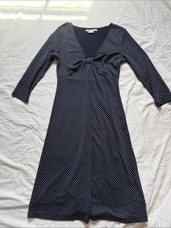 Michael Kors Dresses & Skirts - Michael Kors Navy and White Printed Long-Sleeve V-Neck Dress